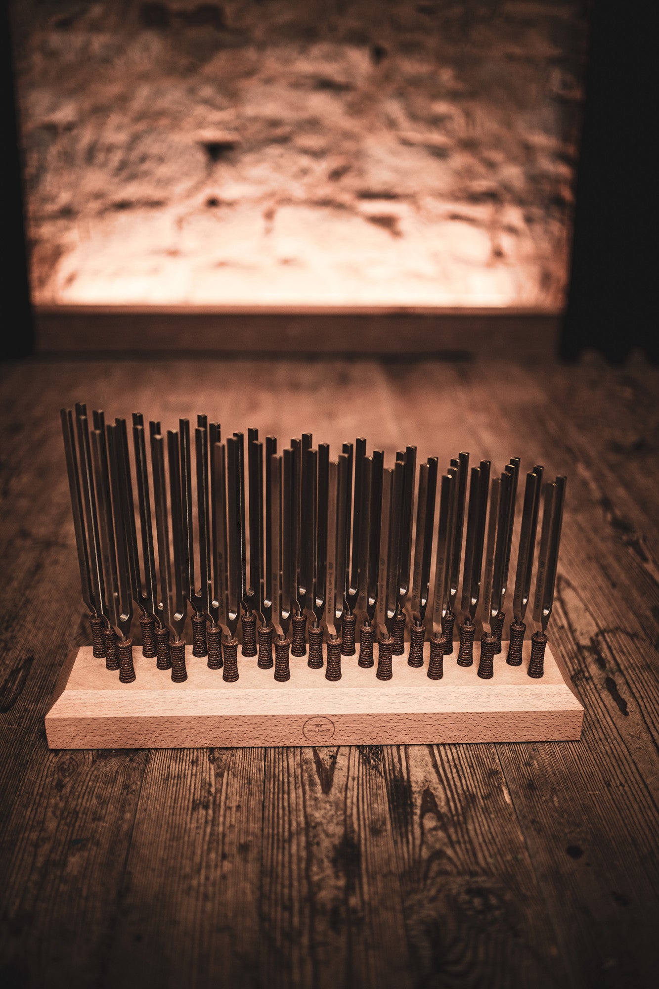 Meinl Therapy Tuning Fork Master Holder Set 27 - Detail