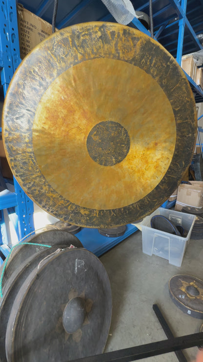 18" Chau Gong in Antique Patina includes Mallet